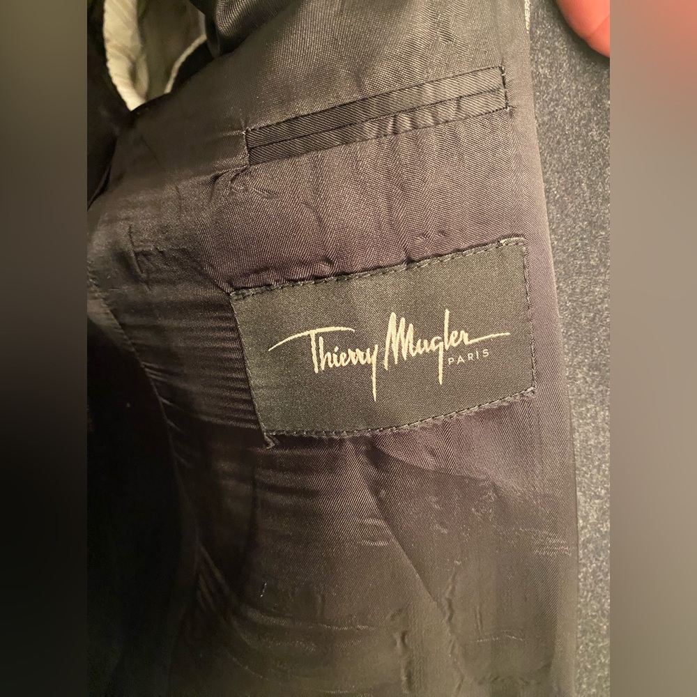 SOLD Thierry Mugler Black Wool Blazer - Picture 2 of 14